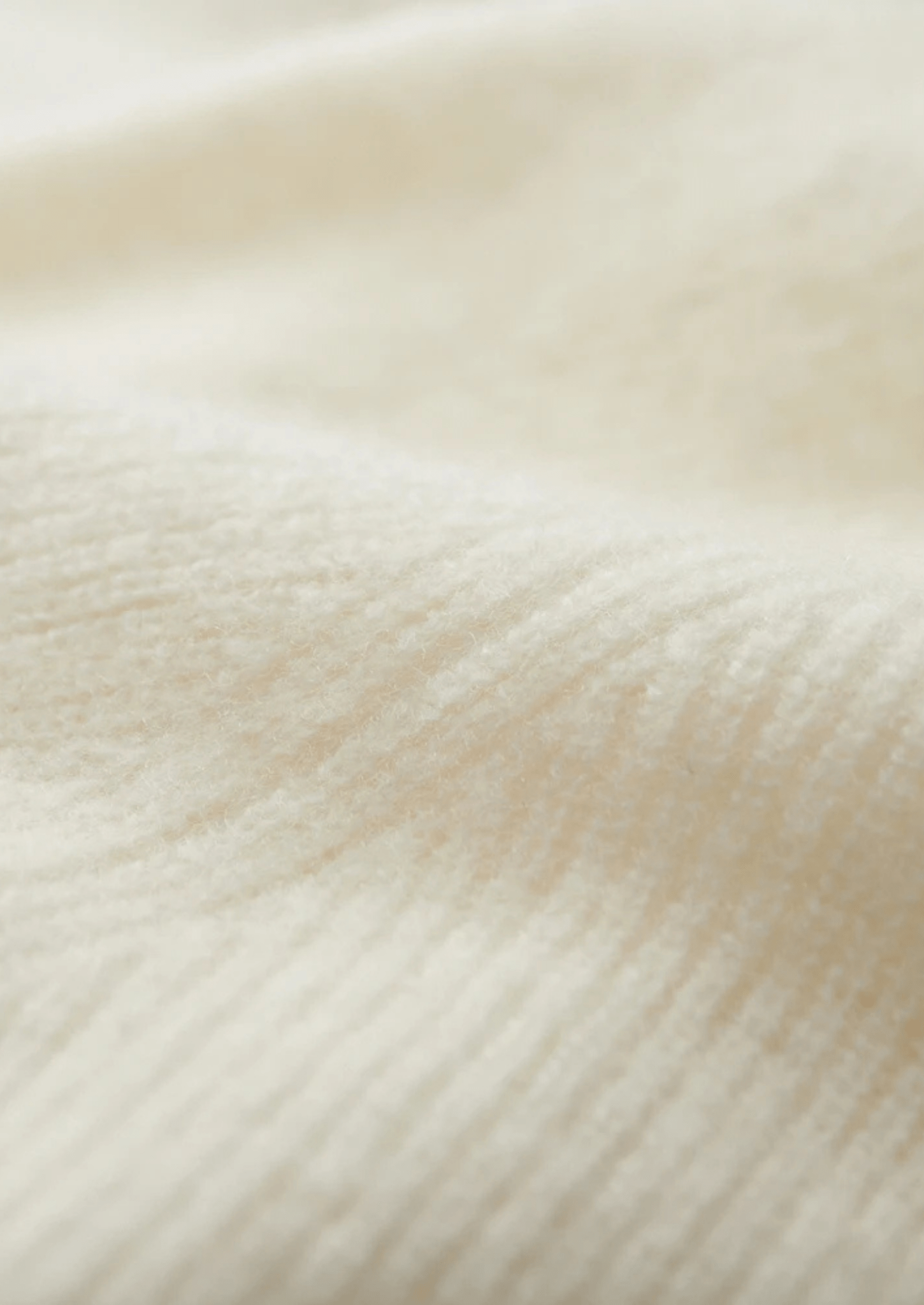PREMIUM CASHMERE RIBBED HALF - ZIP SWEATER - Derada