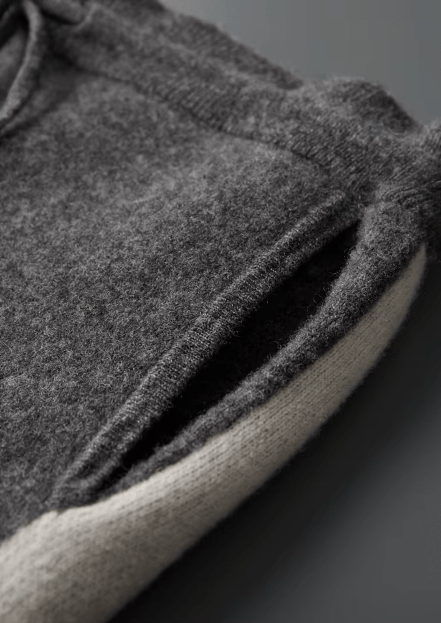 PURE EXTRA - FINE MERINO WOOL WIDE LEISURE TROUSERS - Derada