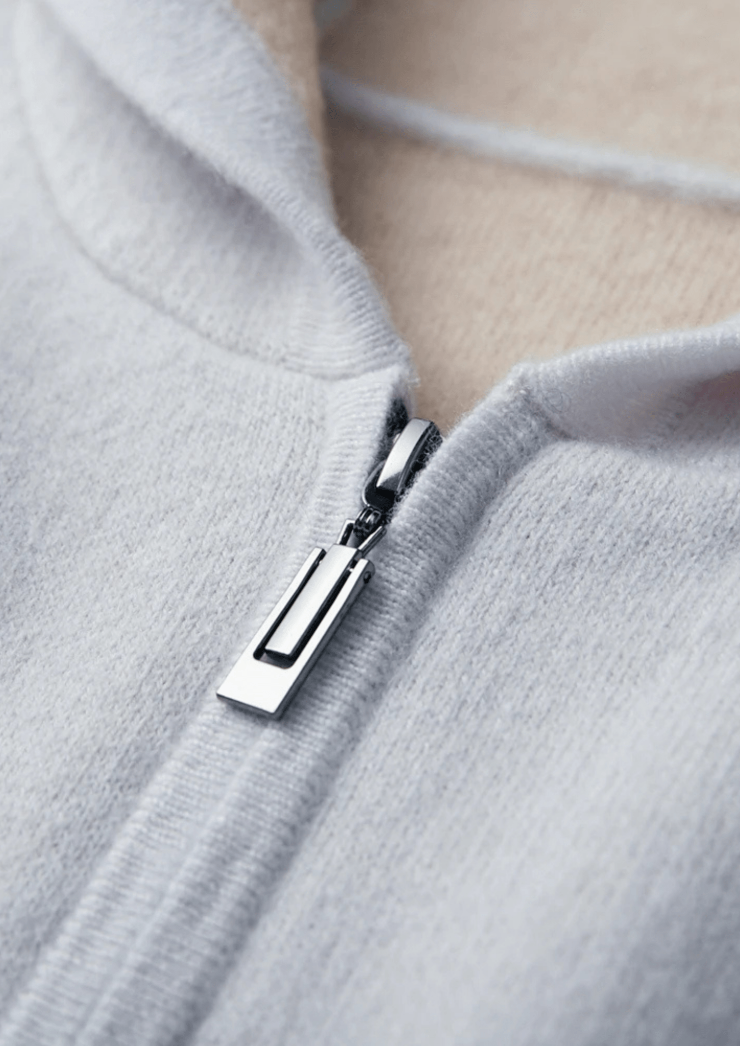 PREMIUM CASHMERE TWO - TONE ZIPPER HOODIE - Derada