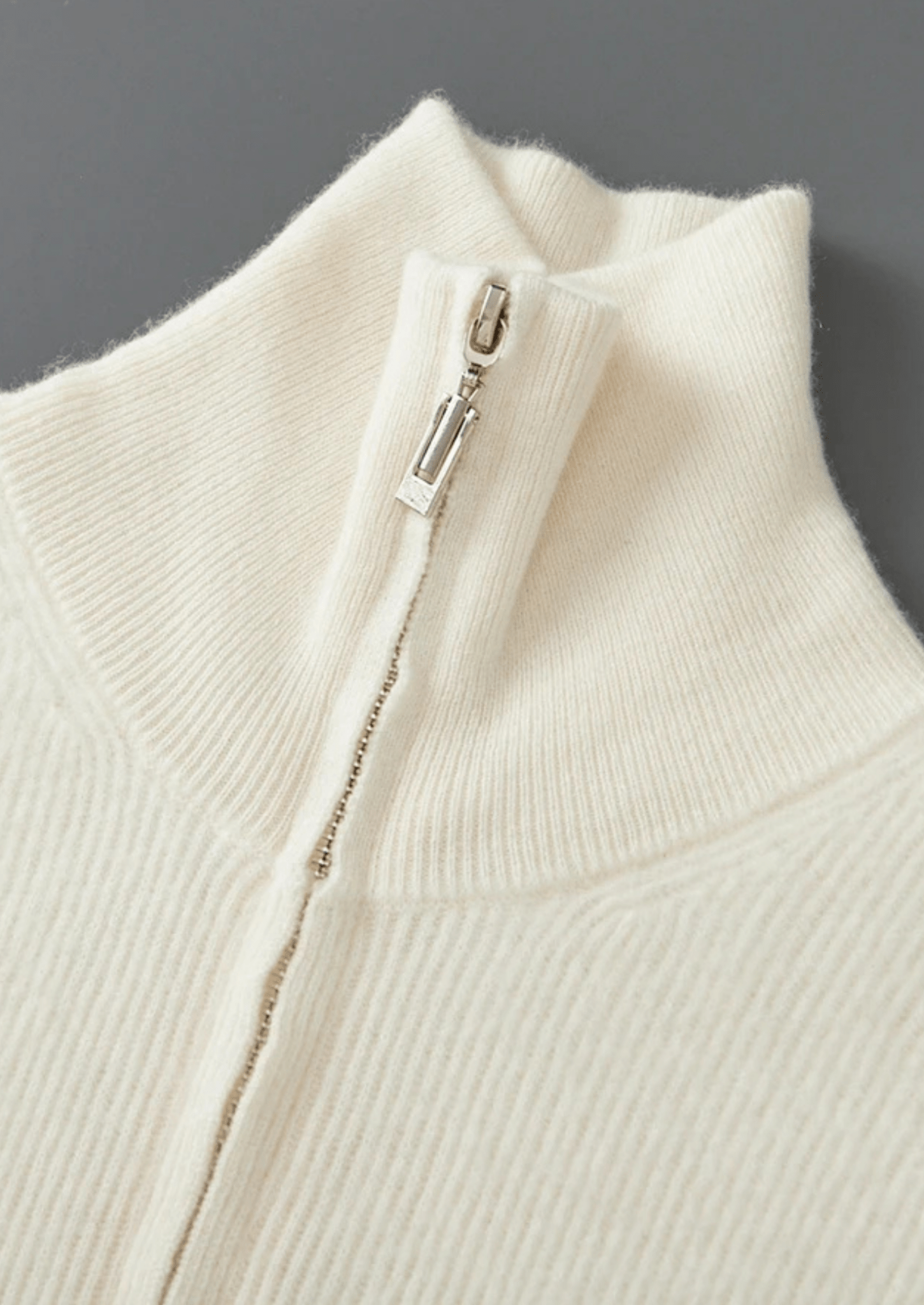 PURE EXTRA - FINE MERINO WOOL RIBBED ZIPPER CARDIGAN - Derada