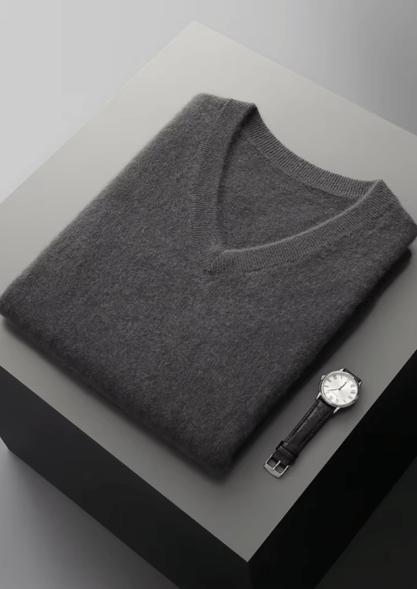 PURE EXTRA - FINE MERINO WOOL V - NECK VEST - Derada